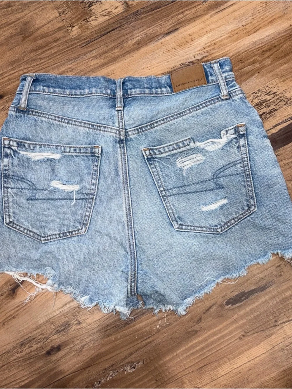 American Eagle Highest Rise 90s Boyfriend Jean Short Sz 2 - Picture 2 of 4